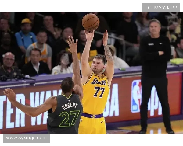 原创湖人4分险胜稳坐西部第2!4大喜讯引爆联盟,老詹封神东契奇创历史